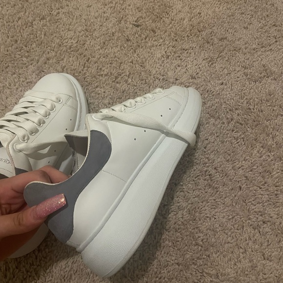 Authentic Alexander McQueens size 38 - Picture 7 of 10